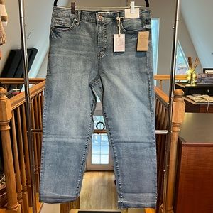 NWT Jessica Simpson Spotlight High Rise Slim Straight Lived-In Vintage Jeans 32